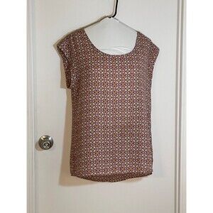 Womens Size Medium Pullover Blouse, Sleeveless, DR2